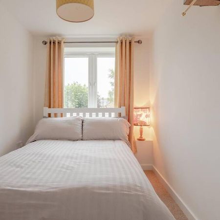 Lovely Central Cambridge Home Екстериор снимка