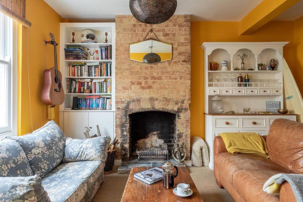 Lovely Central Cambridge Home Екстериор снимка