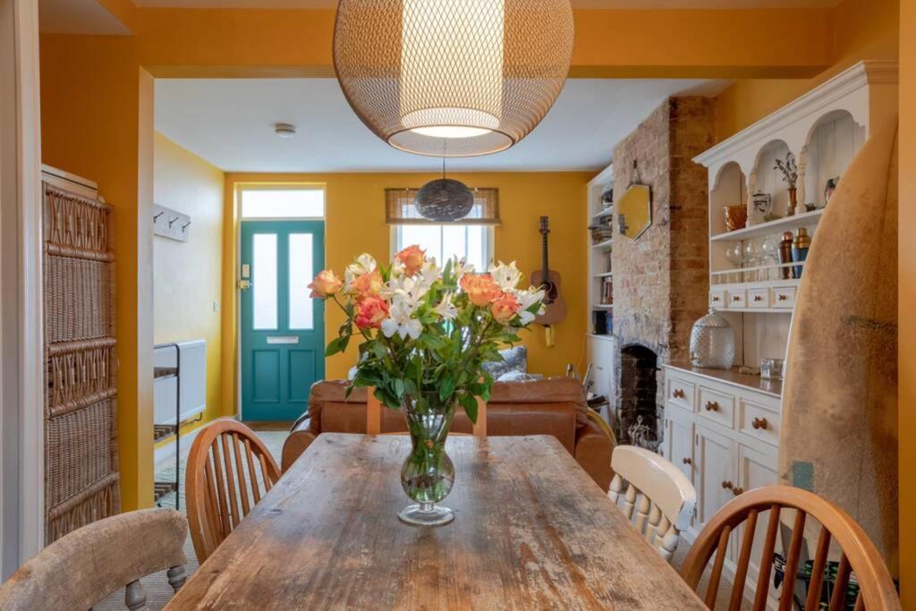Lovely Central Cambridge Home Екстериор снимка